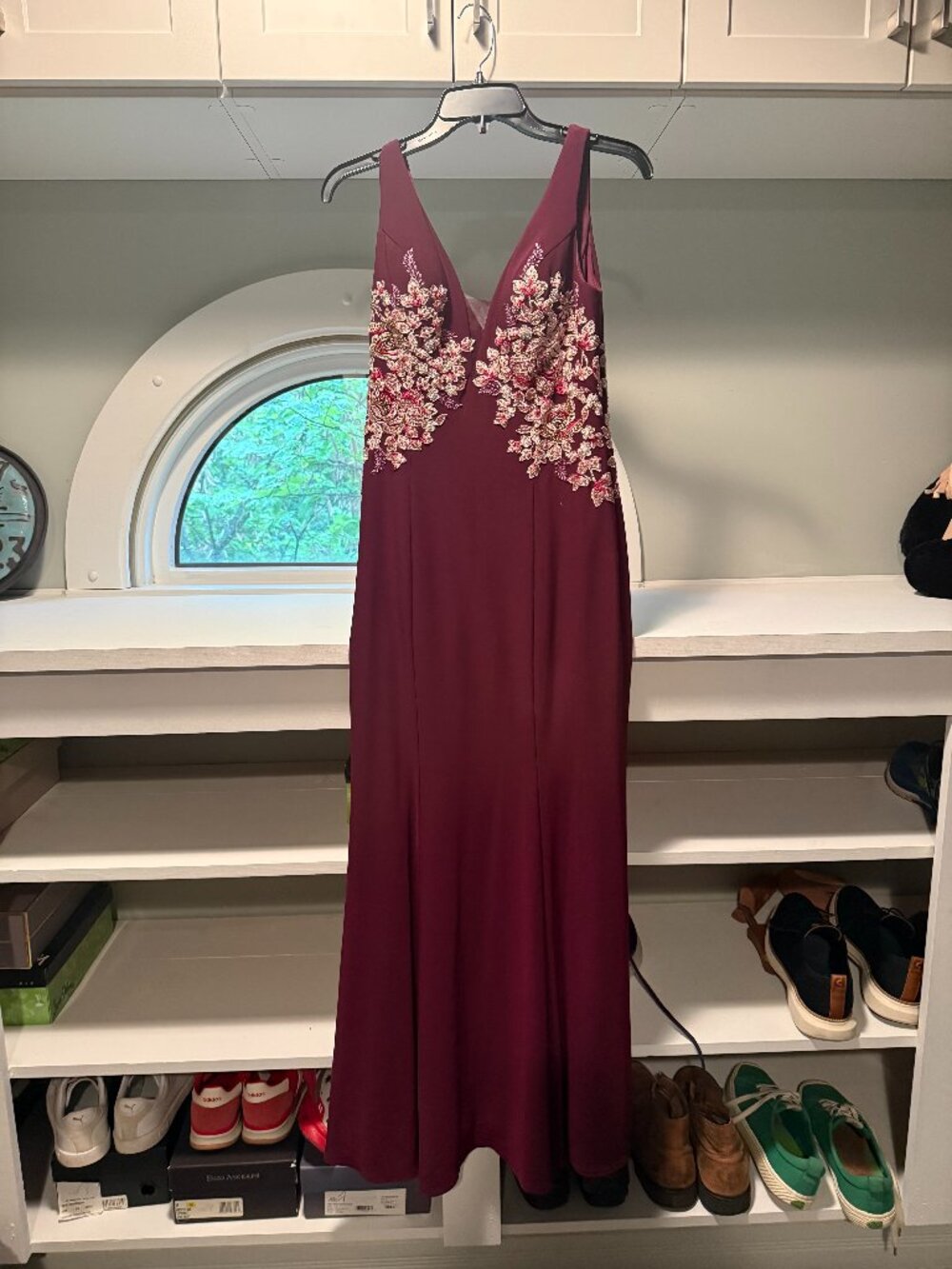 Xscape Burgundy Floral Embroidered Formal Gown Size 6